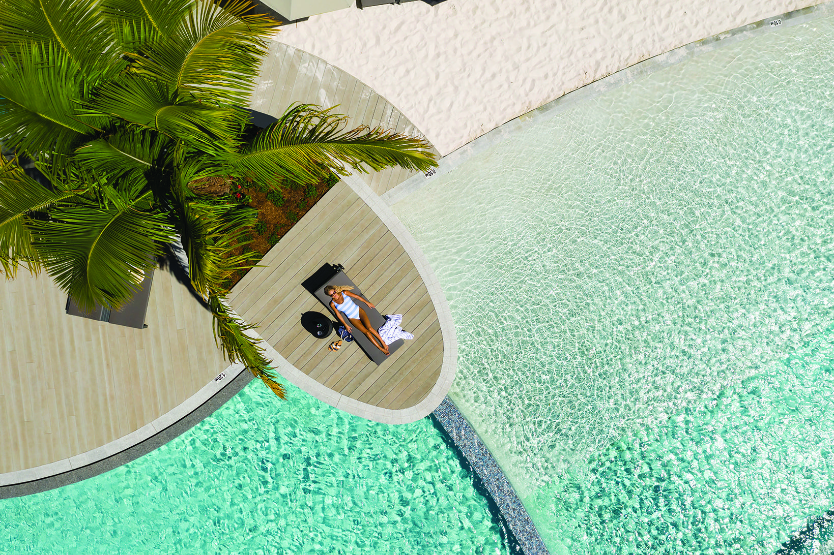 Crystalbrook Riley Otel Cairns Dış mekan fotoğraf The pool at the W Maldives