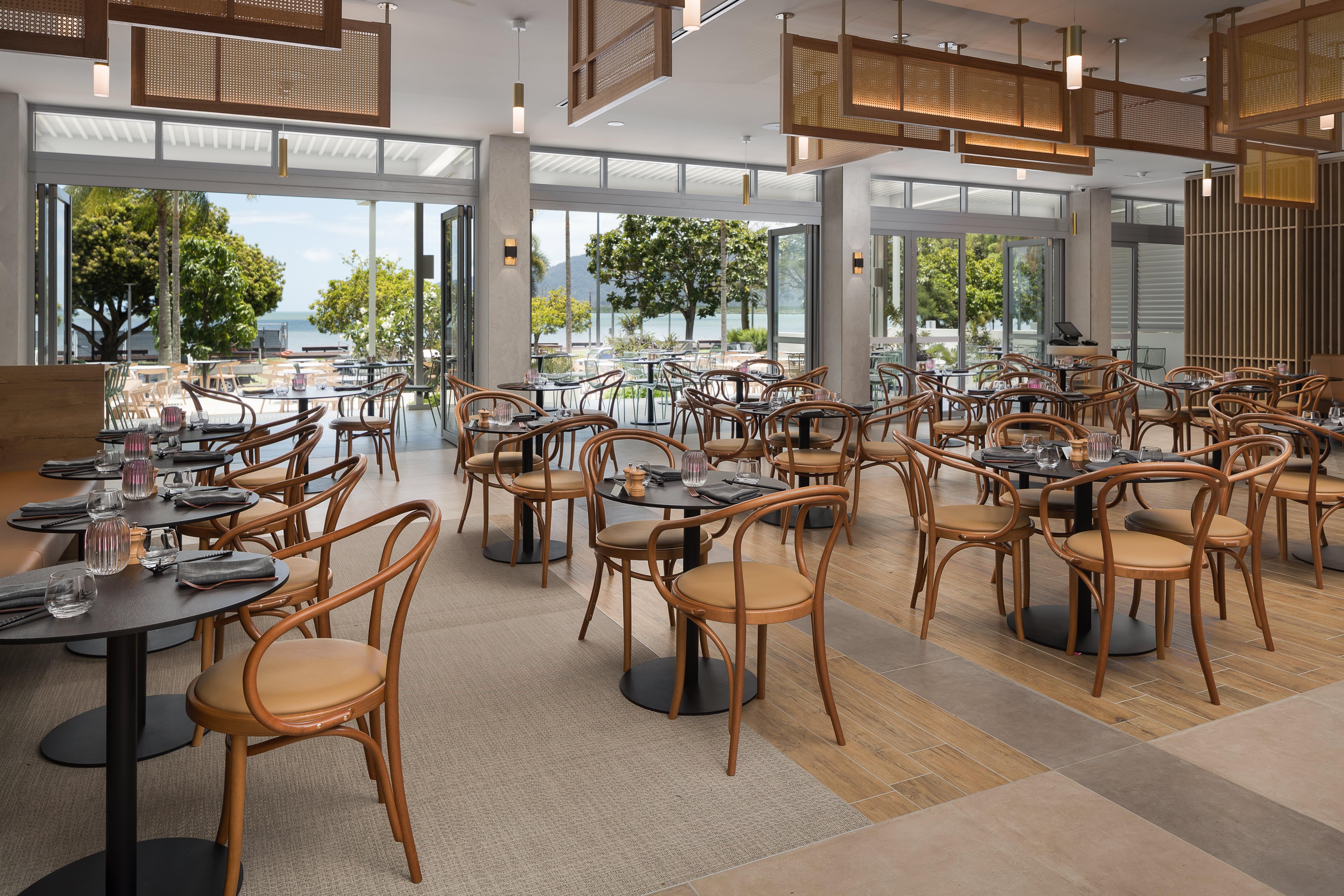 Crystalbrook Riley Otel Cairns Dış mekan fotoğraf The Deck