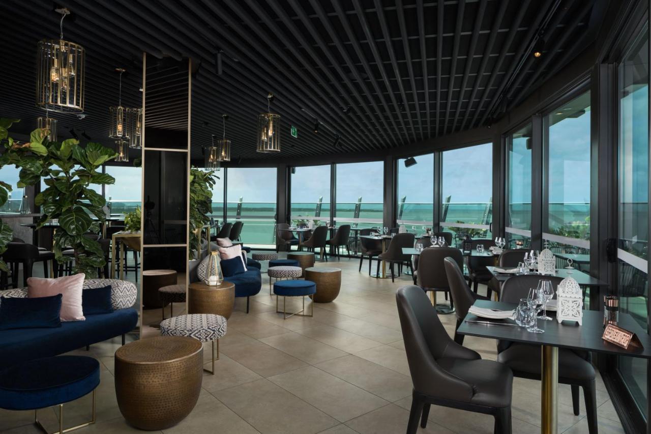 Crystalbrook Riley Otel Cairns Dış mekan fotoğraf The restaurant